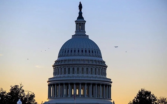 米国政府再開：41日間の政府閉鎖が引き起こした連鎖ショック