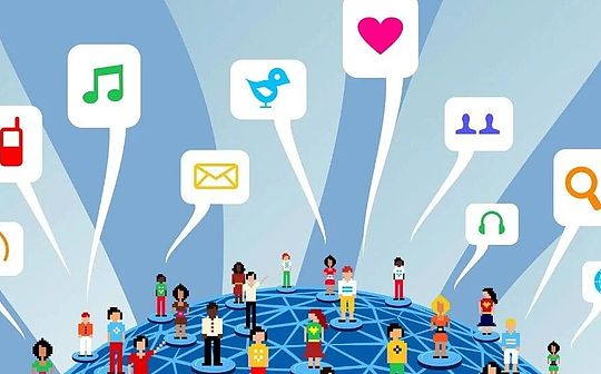 ثلاث ركائز للبروتوكولات الاجتماعية اللامركزية: آليات الهوية والتخزين والاكتشاف