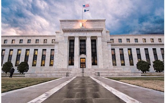 The Fed’s “Eagle” Voice Returns: The Risk of Asset Price Collapse Is an Obstacle in Cutting Interest Rates
